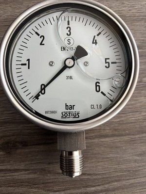 WIKA Rohrfeder-Manometer 233.30.100 -0/6 bar - G1/2''B unten  - mit Glyzerin