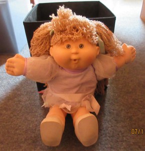 Cabbage Patch Kid Doll 16 1990 First Edition Crimp Curl