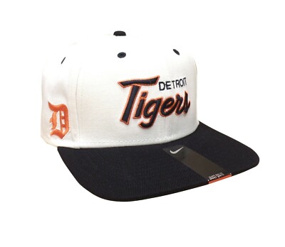 Nike Vintage Two Toned Script Detroit Tigers Snapback Hat Cap