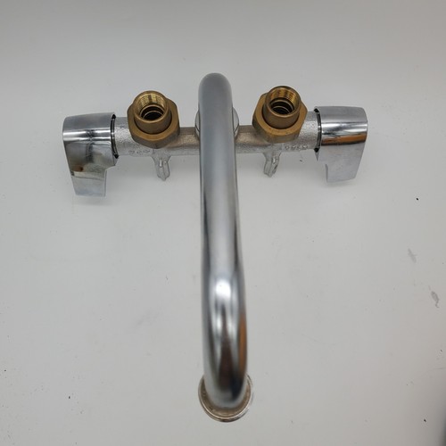 Vintage Sears Washerless Utility Laundry Tub Faucet Top Supply Hose Connection - Picture 3 of 20