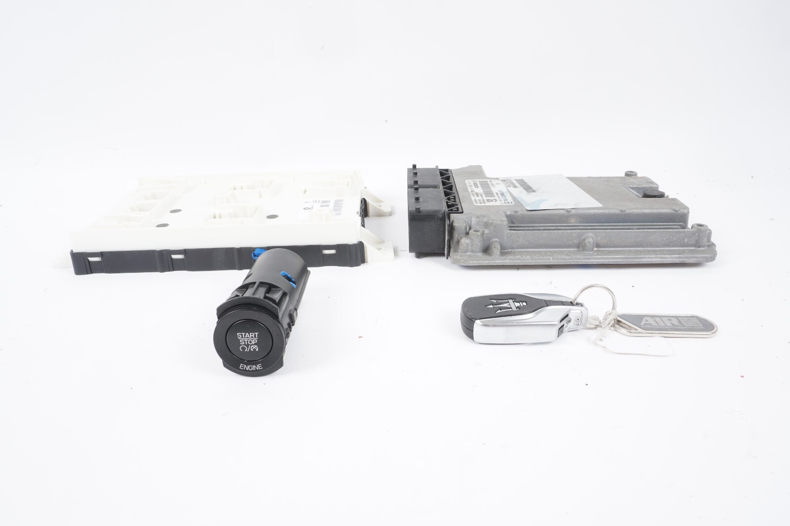 2014-2019 MASERATI GHIBLI IGNITION SET KEY MODULE OEM
