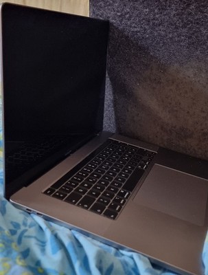 MacBook Pro Touch Bar 16 Retina 2019 Core 2,3 GHz SSD 1024 16 GB Qwertz Deutsch