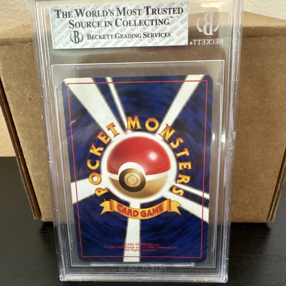 1996 Pokémon TCG Japanese Base Set #6 Charizard Holo Rare Beckett Near Mint 7 - Image 3 of 3