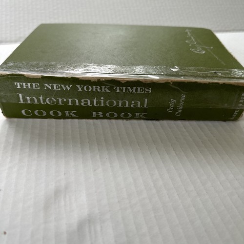 New York Times International Cookbook by Craig Claiborne 1971 Hardcover - Picture 2 of 15