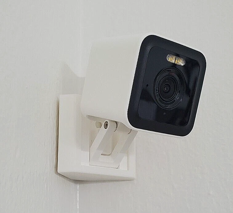 Wyze Cam v3 Pro 2K Corner Wall Mount Holder Wedge  w/ Hardware Buy 1 get 1 Free - Image 4 of 4