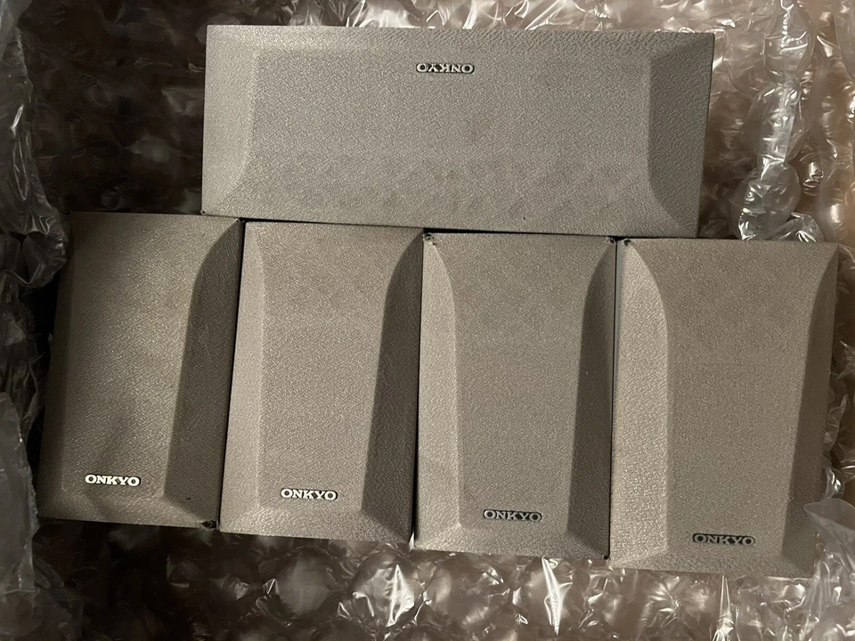 Onkyo TX-SR304 AV Receiver Amplifier Tuner Stereo Dolby Digital Inc 5 Speakers. - Image 4 of 4