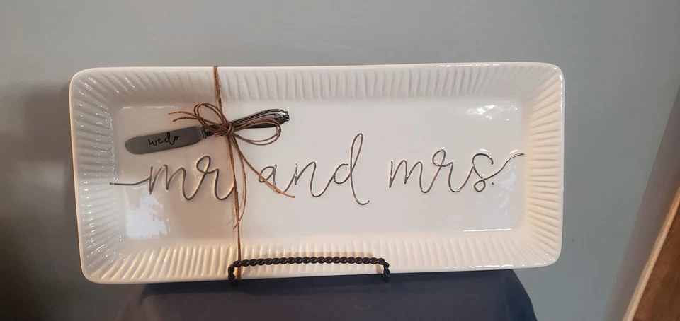 Mud Pie Mr. & Mrs. Hostess tray Set - Image 2 of 4