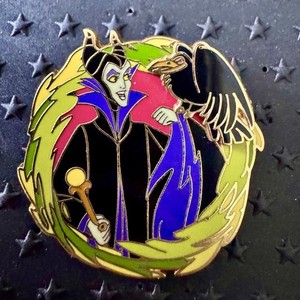 Disney 2005 Maleficent With Diablo (Sleeping Beauty) Villain Collection Pin