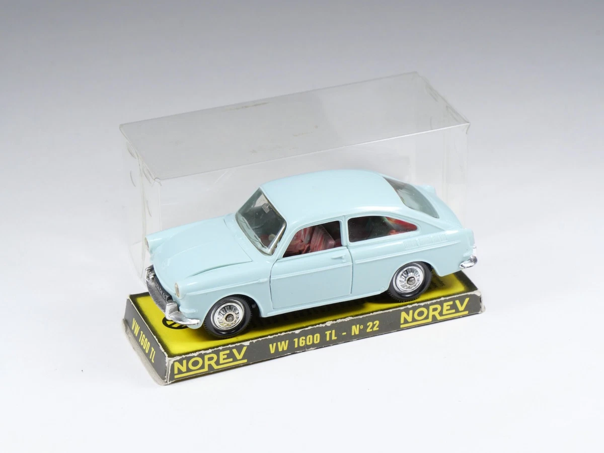 LES MINIATURES DE Norev - Volkswagen 1300 en Plastique Jaune 1/43 n° 62
