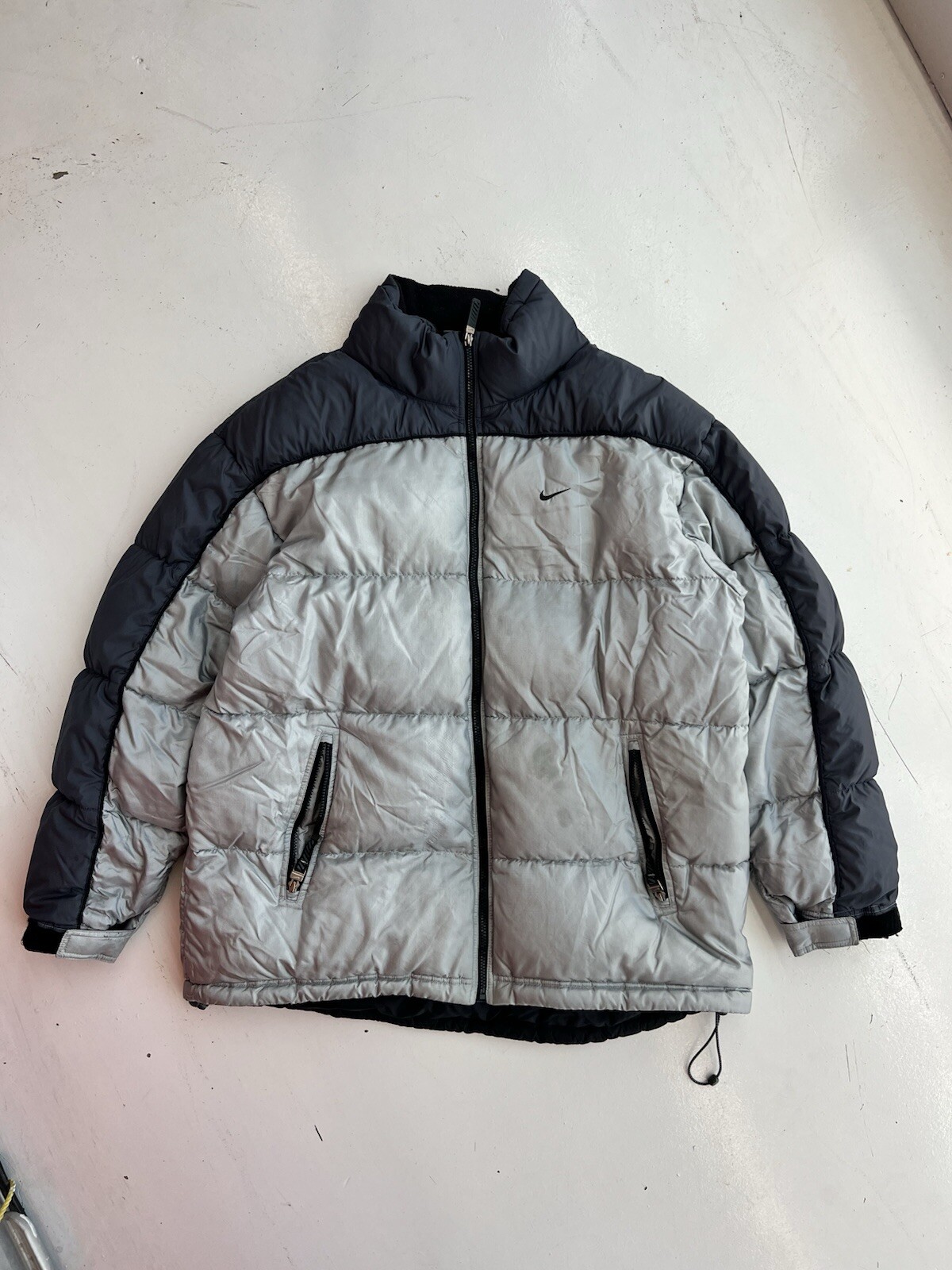 Nike Insulated Puffer Jacket for Men and Women