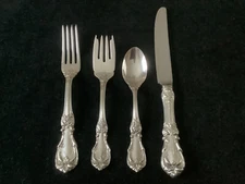 Reed and Barton BURGUNDY 4 pc. place setting(s) - New French style