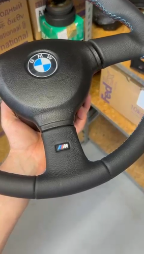 Bmw E34 Mtechnik Steering wheel BMW E34 M5 E24 E28 E32 E30 Mtech Kba70114 MT2 - Video 1 of 1