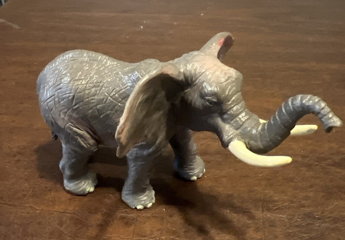 Toy Major Trading Company 2006 African Elephant with Tusks