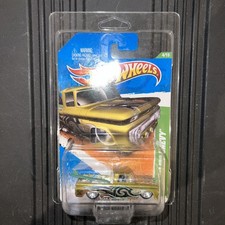 Hot Wheels Custom 1962 Chevy Truck Super Treasure Hunt 2011 Sth Gold Read Hot Wheels Custom 1962 Chevy Truck Super Treasure Hunt 2011 Sth Gold Read