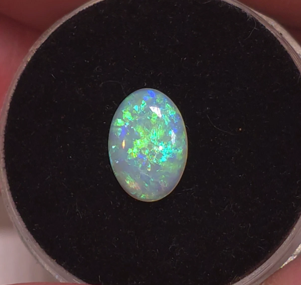 Grenat Rose Pourpre Naturel 1.43 Carats - Origine Madagascar, Non Traité, Forme Ovale, Pierre Loose