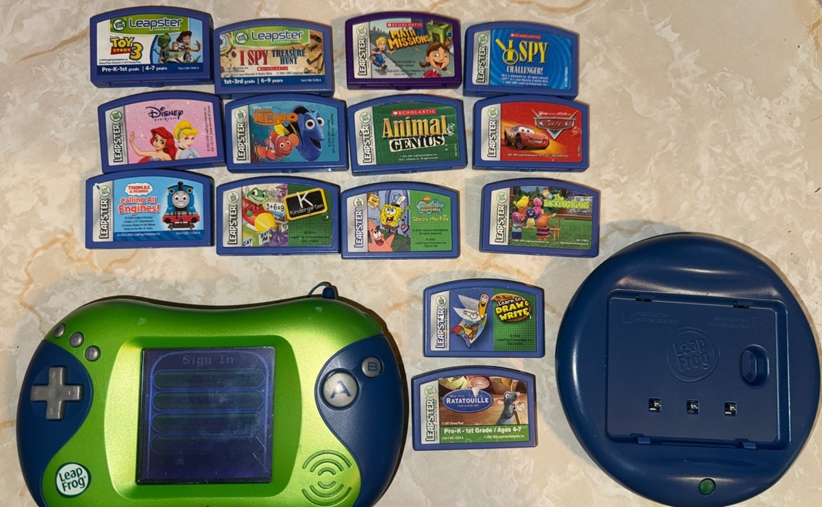LeapFrog Leapster 2 Learning Green Gaming Console Lot of 113 Games