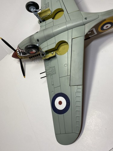 21st Century Toys 1:18 Motorworks P -40 Warhawk w Action Figure - Picture 20 of 24