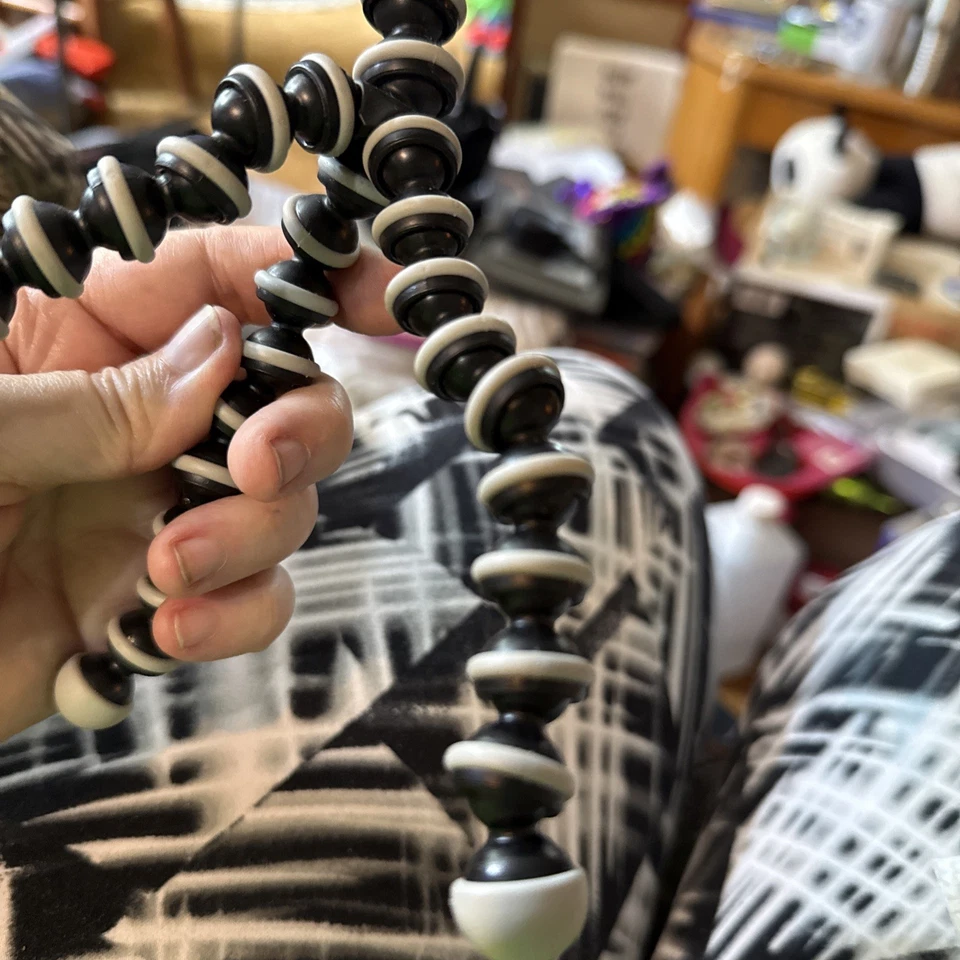 Joby Gorilla Flexible Tripod for Cameras - Image 3 of 4