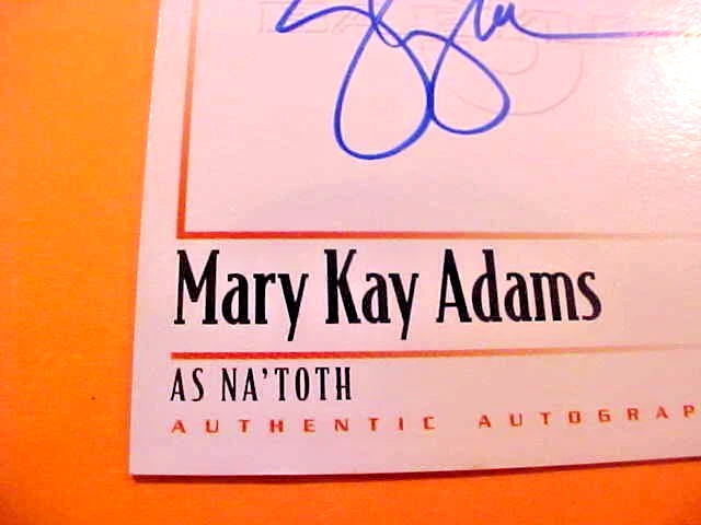 Tarjeta autógrafa Babylon 5 A8 Mary Kay Adams como Na'Toth 2002 Rittenhouse SC351 Foto 2 de 4