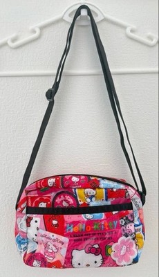Hello Kitty x LeSportsac Nylon Umhängetasche Rot Rosa Charaktermuster 20 cm