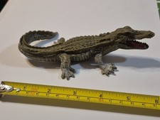 Alligator Crocodile Hard Plastic Action Figure Toy Reptile Wildlife Zoo Animal