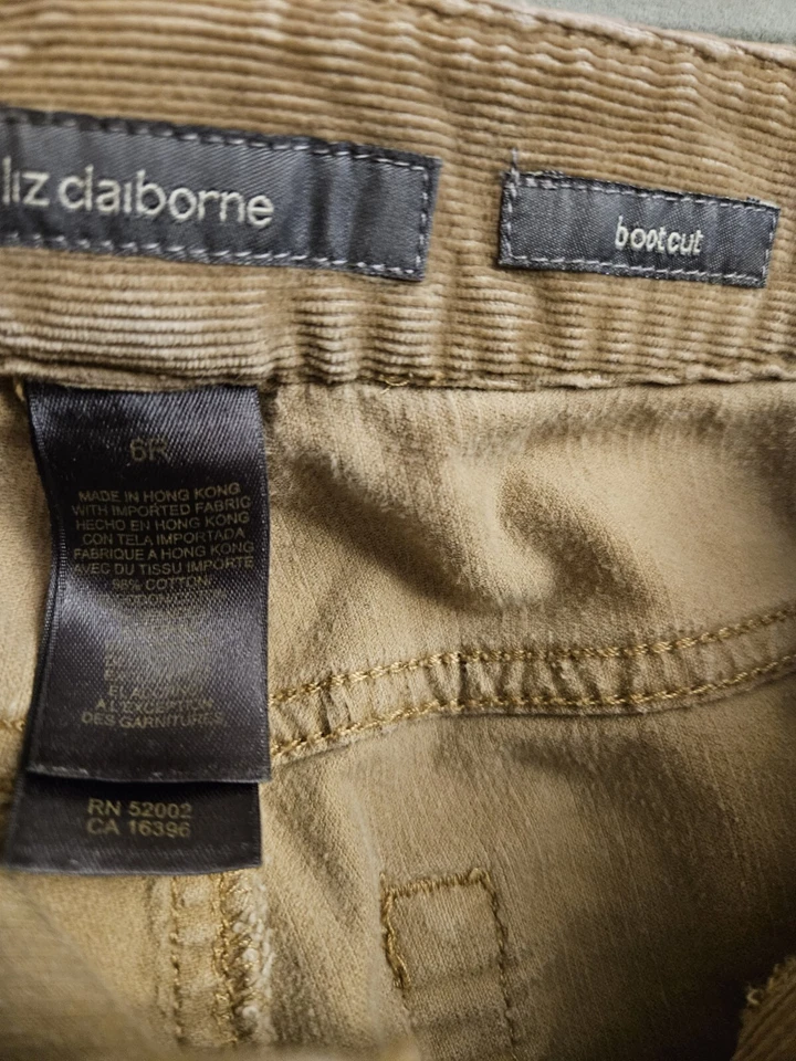 Liz Claiborne Petite Womens Size 6R Tan Boot Cut Pockets Corduroy Pants 30 x 31 - Image 4 of 4