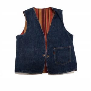 levis vest
