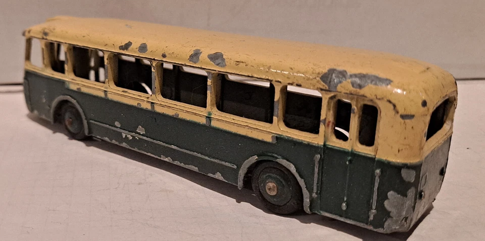2320. DINKY FRANCE NO. 29D AUTOBUS PARISIENNE SOMUA PANHARD anni’50 - Immagine 4 di 4