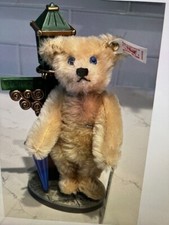 STEIFF "SPLASH, RAIN, RAIN GO AWAY" BEAR AND DISPLAY Limited Edition