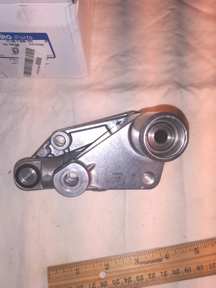 BMW 325i hydraulic accessory Belt Tensioner Assembly Damper  11287838797 - Image 2 of 2