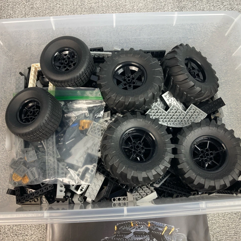 LEGO DC Super Heroes Batmobile The Tumbler 76240 Retired *Incomplete* - Image 2 of 4