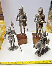 VINTAGE MYTHS  LEGENDS METAL KNIGHTS HORSE FOR MINIATURE CASTLE DOLL HOUSES LOT