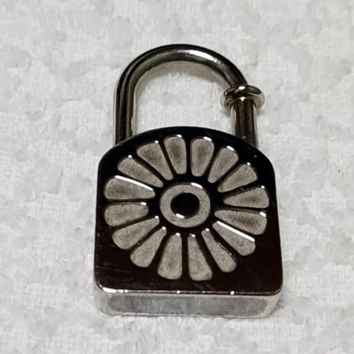 HERMES Cadena Sunflower 1994 Charm Silver 25g 3.6x2.1cm Vintage