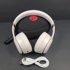 Beats Solo 4 Wireless On-Ear Headphones White/Rose Gold