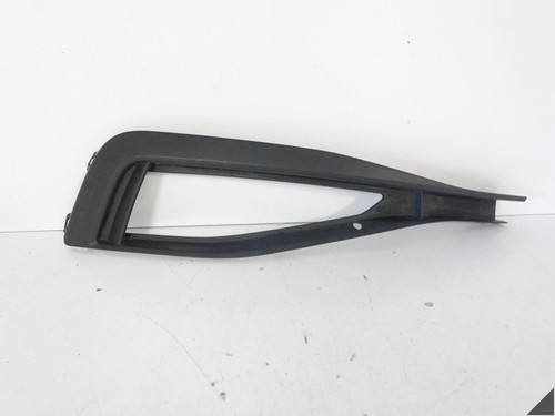 VW Passat B8 3G0 Facelift Bj.18-23 Basis Gitter Grill in Stoßstange Vorne Rechts