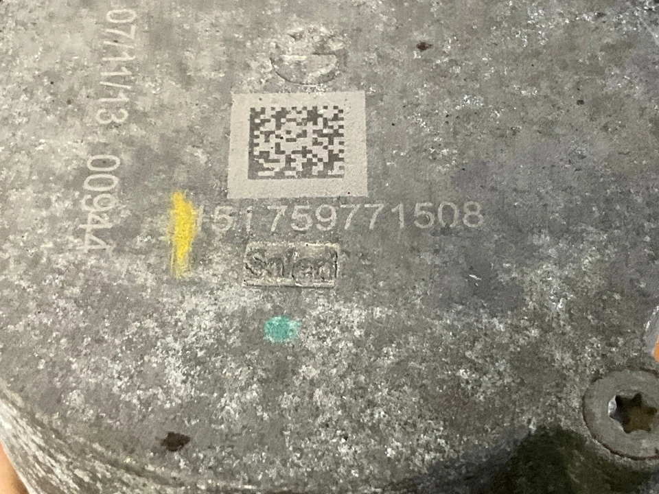 Bomba de agua eléctrica BMW 320i 2,0 L AT AWD 12-18 Foto 3 de 4