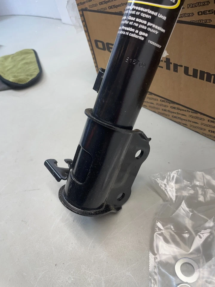 MONROE Amortiguador Puntal OE Spectrum TRASERO DERECHO para Hyundai Accent 1997-2005 Foto 3 de 4