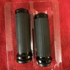 Avon Medium Memory Foam Grips Black Round Cap for Harley Throttle By Wire