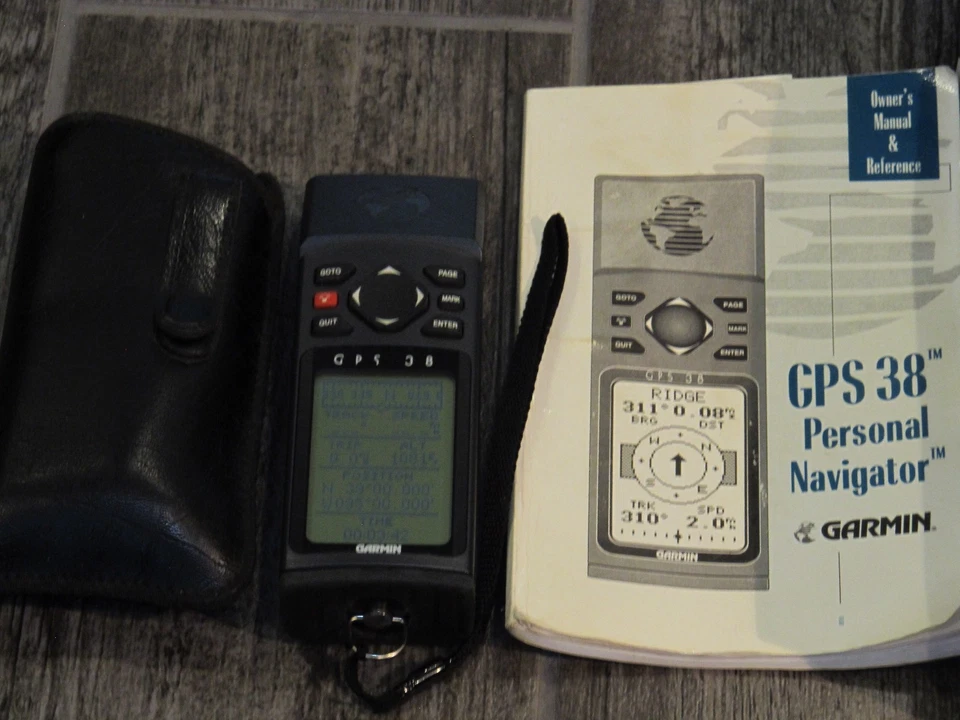 GARMIN GPS 38 GPS38 Handheld Hiking Geocaching Personal Navigation Device - Image 2 of 4