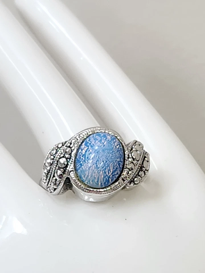 Silver Avon Blue Pink Sparkle Opal Marcasite Engraved Marcasite Cocktail Ring S6 - Image 4 of 4