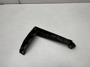 Volkswagen Touareg I 2006 Stoßstange hinten links Halterung 7L6807861 LIU35138
