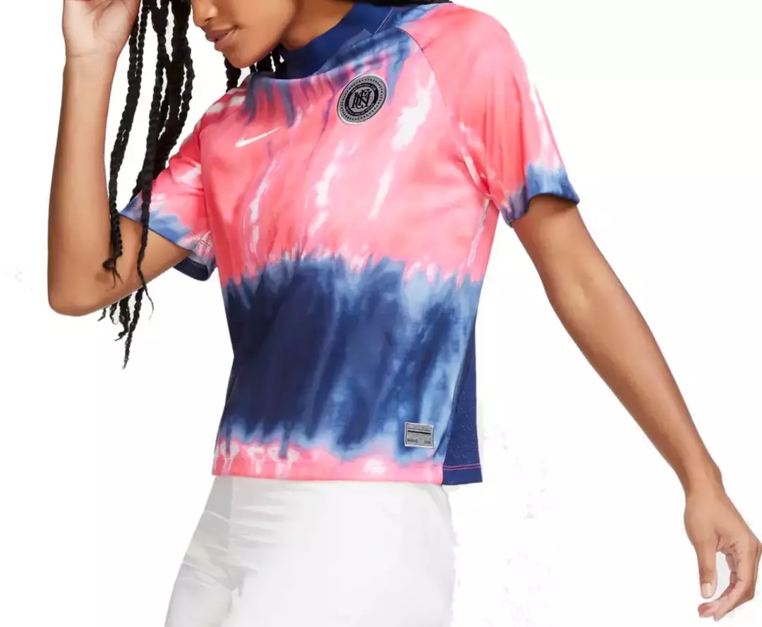 Tie dye hotsell nike shirt women's