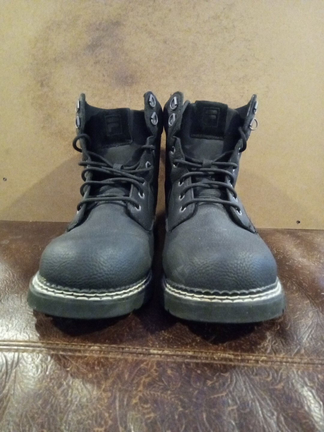 MEN'S FILA 8" BOOTS SZ. 11 PRE OWNED image 3