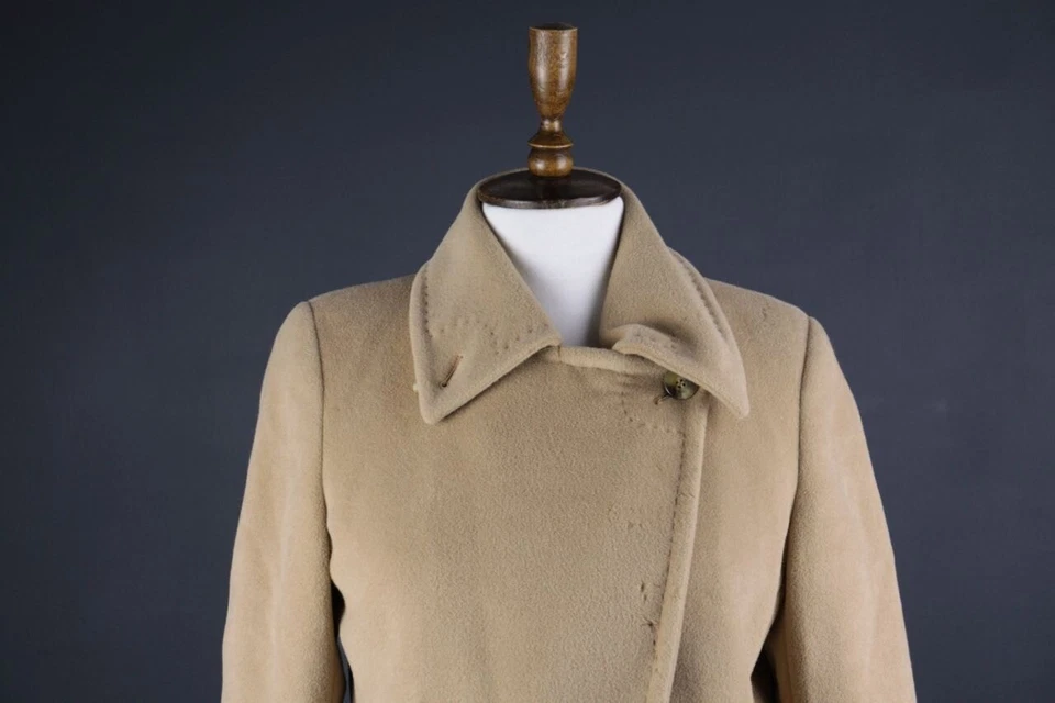 MAX MARA Beige Angora Wool Button Oversize Trench Coat Size I 40 / GB 8 / USA 6 - Image 2 of 4