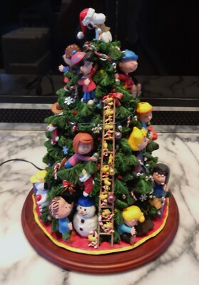 Lighted DANBURY MINT PEANUTS CHRISTMAS TREE Snoopy Charlie Brown