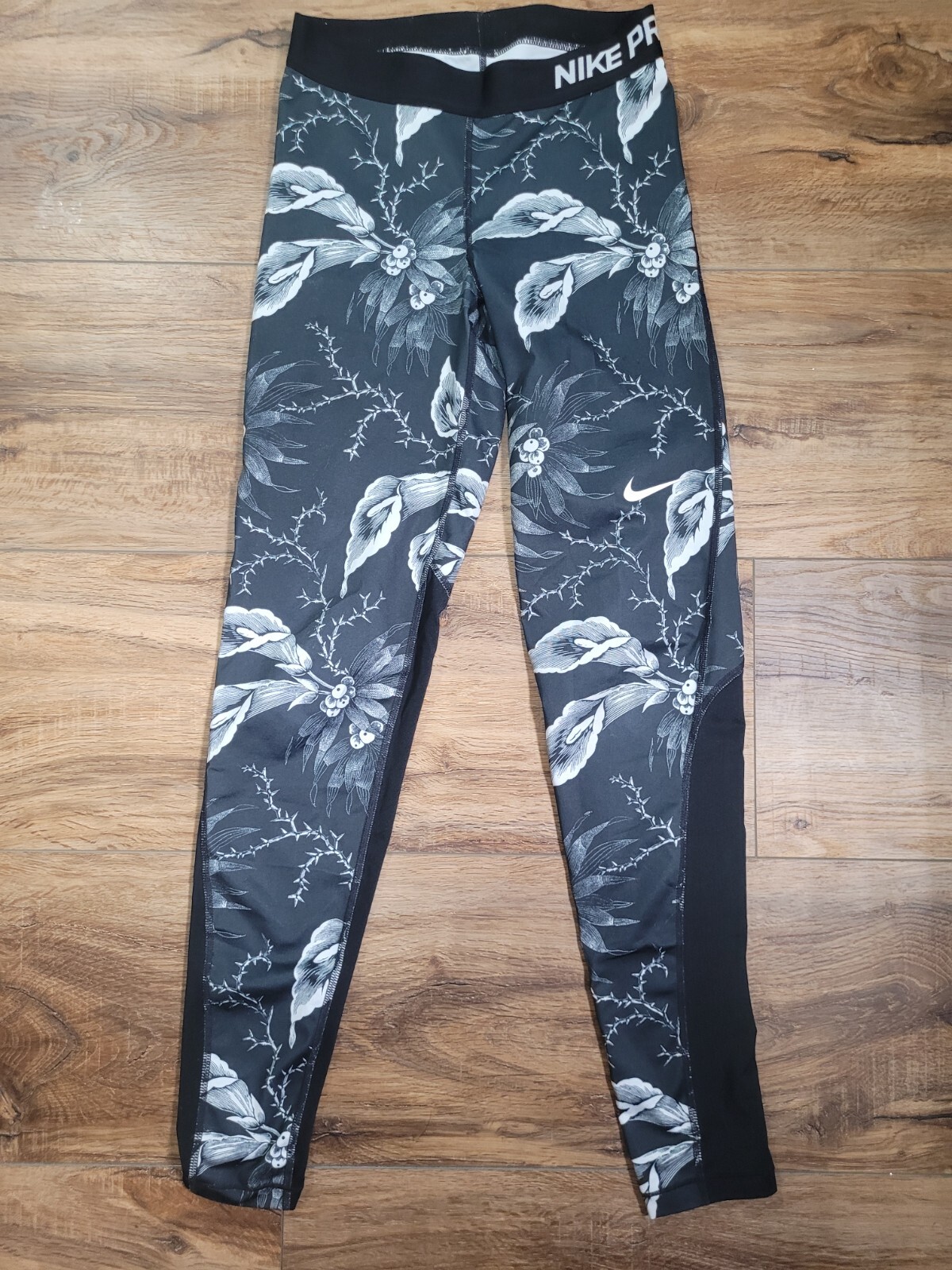 Nike Pro Womens S Medium Black White Floral Dri Fit Training Leggings