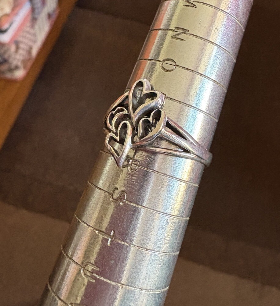 STUNNING-SOLID SILVER BAND RING WITH 4 HEARTS SIZ… - image 18