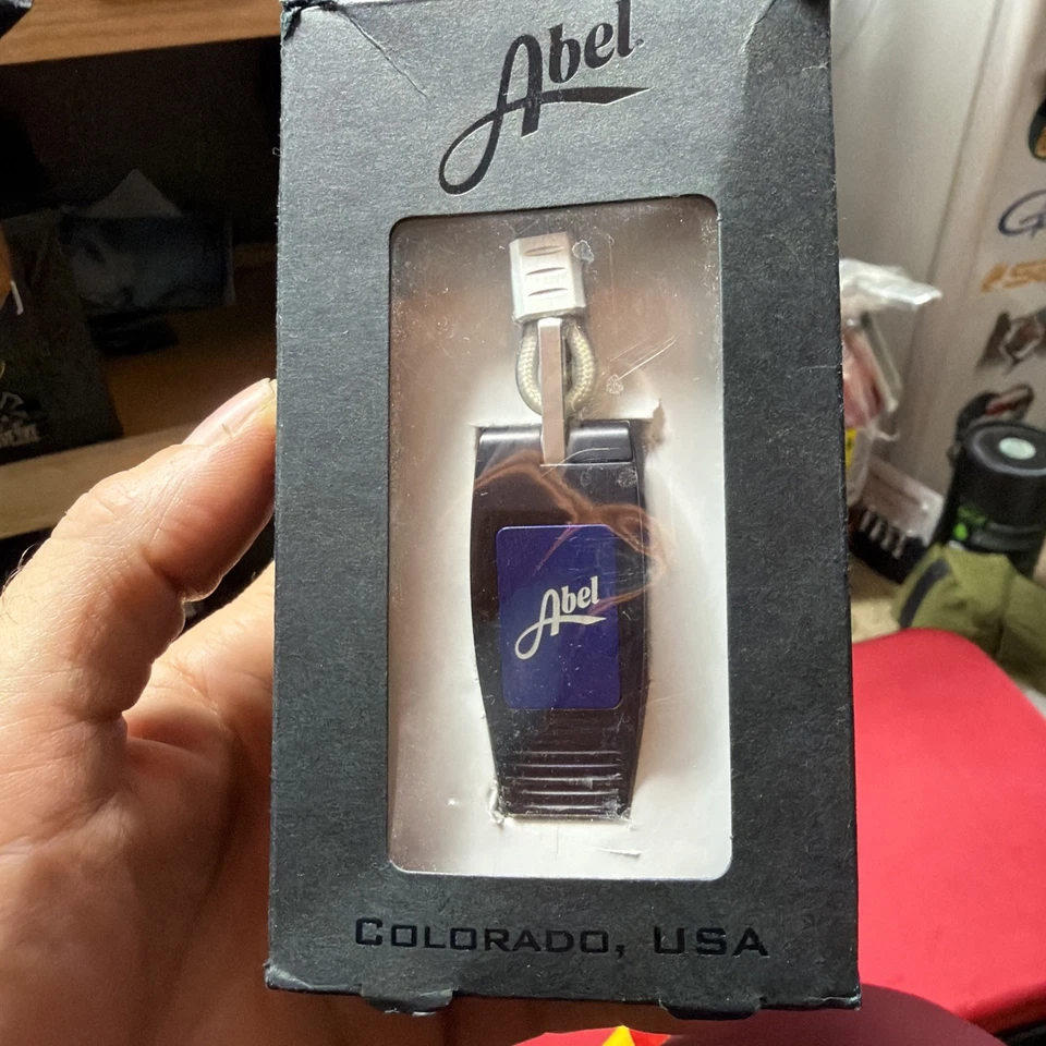 Abel Nippers Series 2   Rare Short Production RunModel   Black With blue Insert. - Image 4 of 4