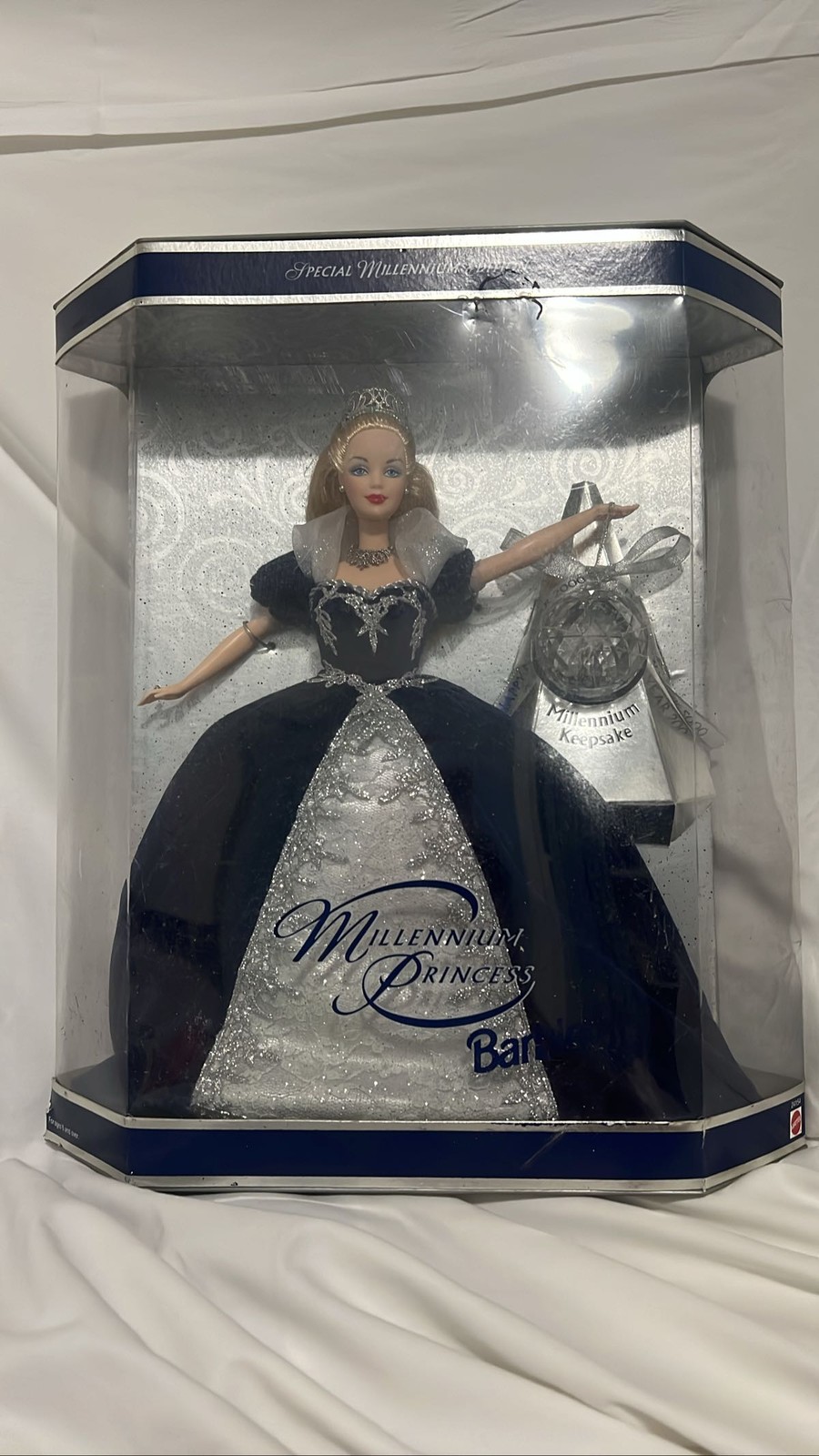 Millennium Princess 2000 Barbie Doll Special Edition with Millenium ...