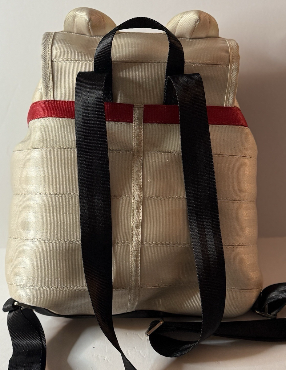 Harveys Lucky Kitty Maneki-Neko Cat Seatbelt Backpack Purse 